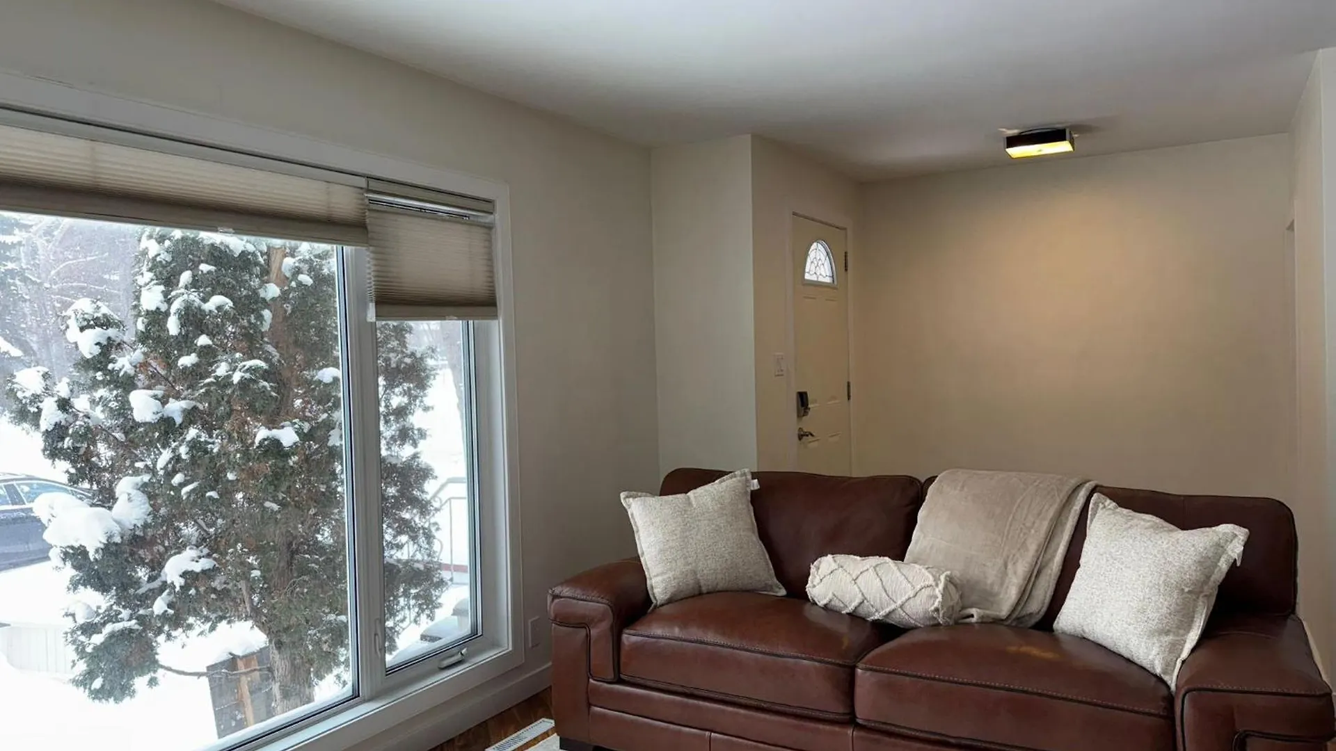 2Bed Bright & Stylish Ritchie Urban Retreat Villa Edmonton